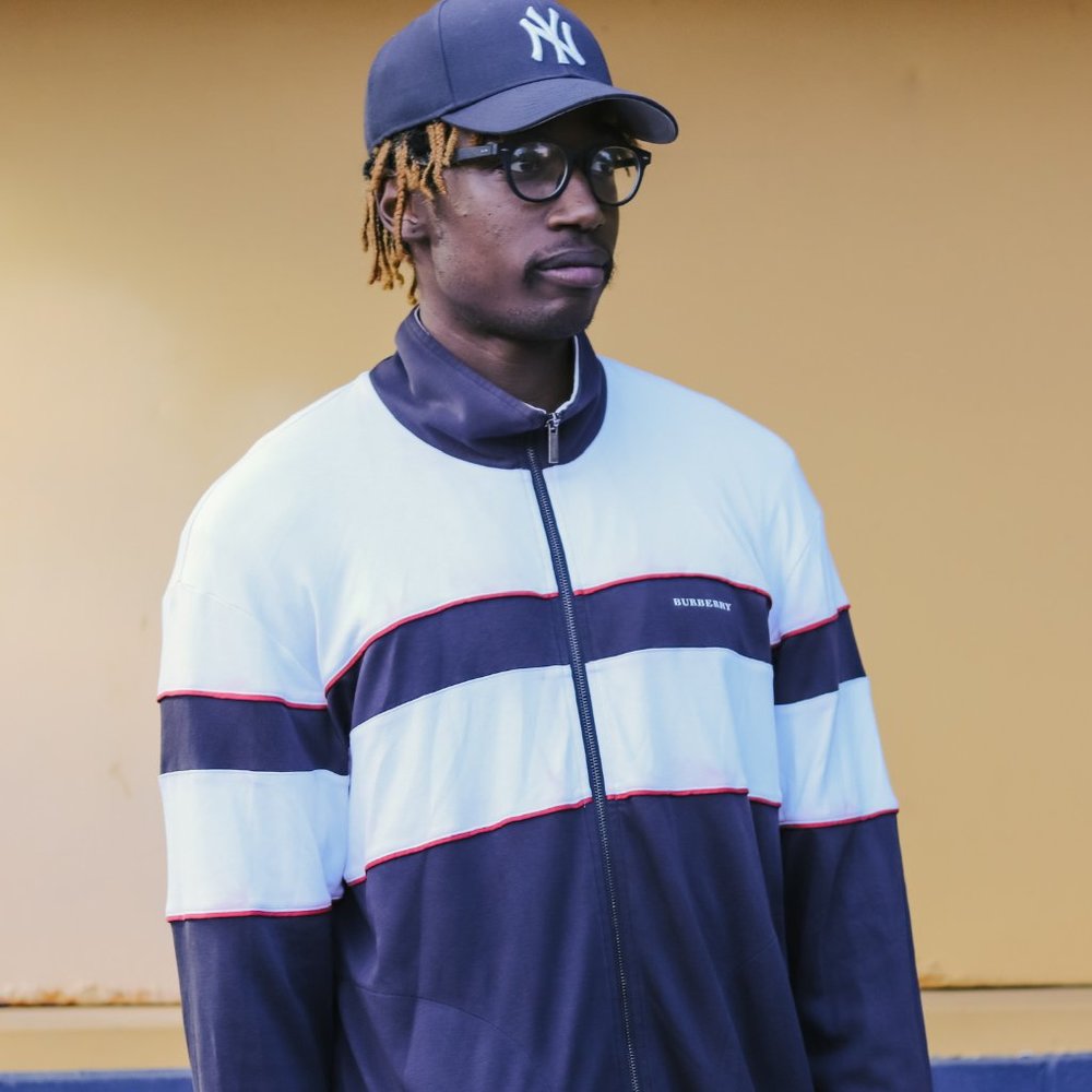 Tri-color Burberry Zip